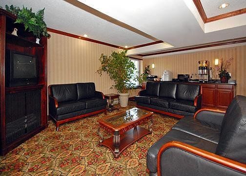Red Carpet Philadelphia Airport Motel 2*